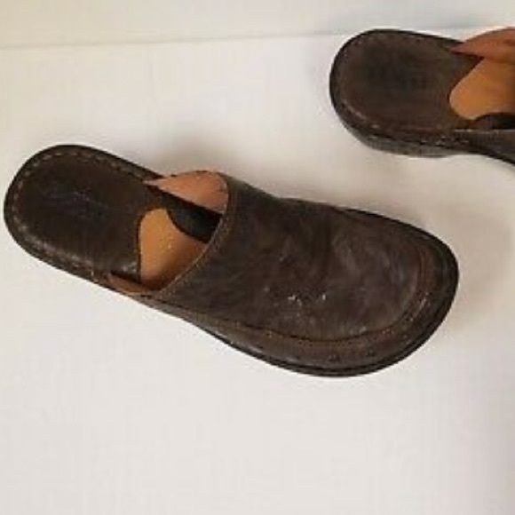 Born Marley Studded Leather Platform Slip-On Clogs - Picture 9 of 10